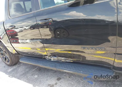 2023 Ram 1500 Laramie 4X4 5'7 Box z USA, uszkodzony, nr VIN 1C6SRFJT2PN540528